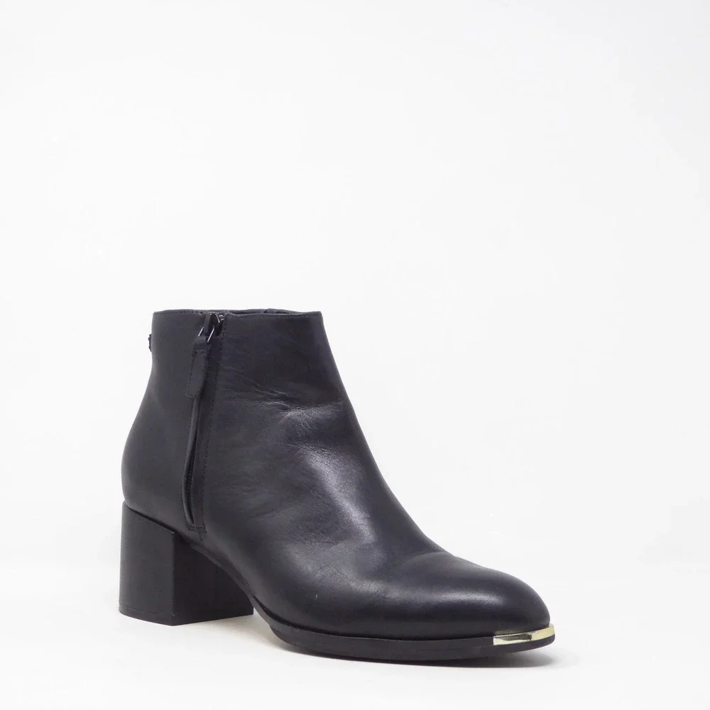 Cole Haan Women Grand Ambition 55 mm Boots Black Leather Block Heel Gold Toe 8.5